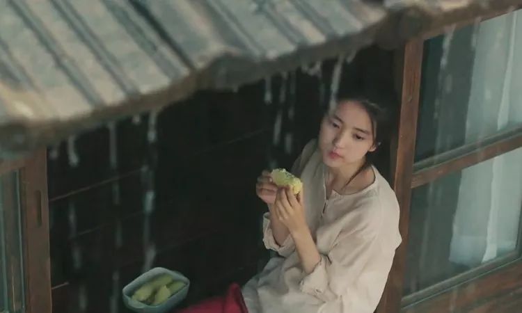 被丝袜毁掉的中国女人：审美力，才是一个人的核心竞争力