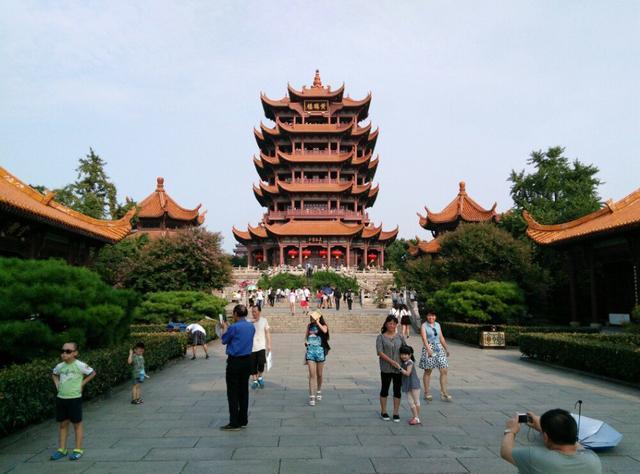 武汉十大名胜古迹：黄鹤楼、东湖、归元寺等最值得游览的历史文化景点推荐