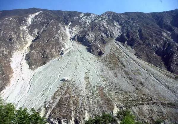 唐山大地震42周年｜为何说汶川地震破坏性强于唐山地震？
