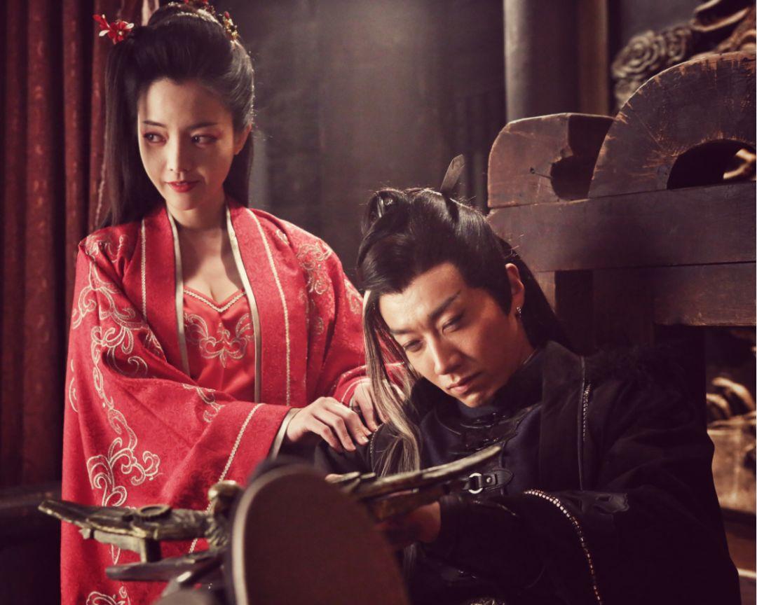 《碧血苍穹》:听说你们都想得到我?