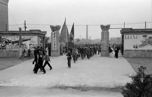 永康书记称赞！陕西这所211高校，桥梁专业亚洲第一，是公路科技的“金名片”！