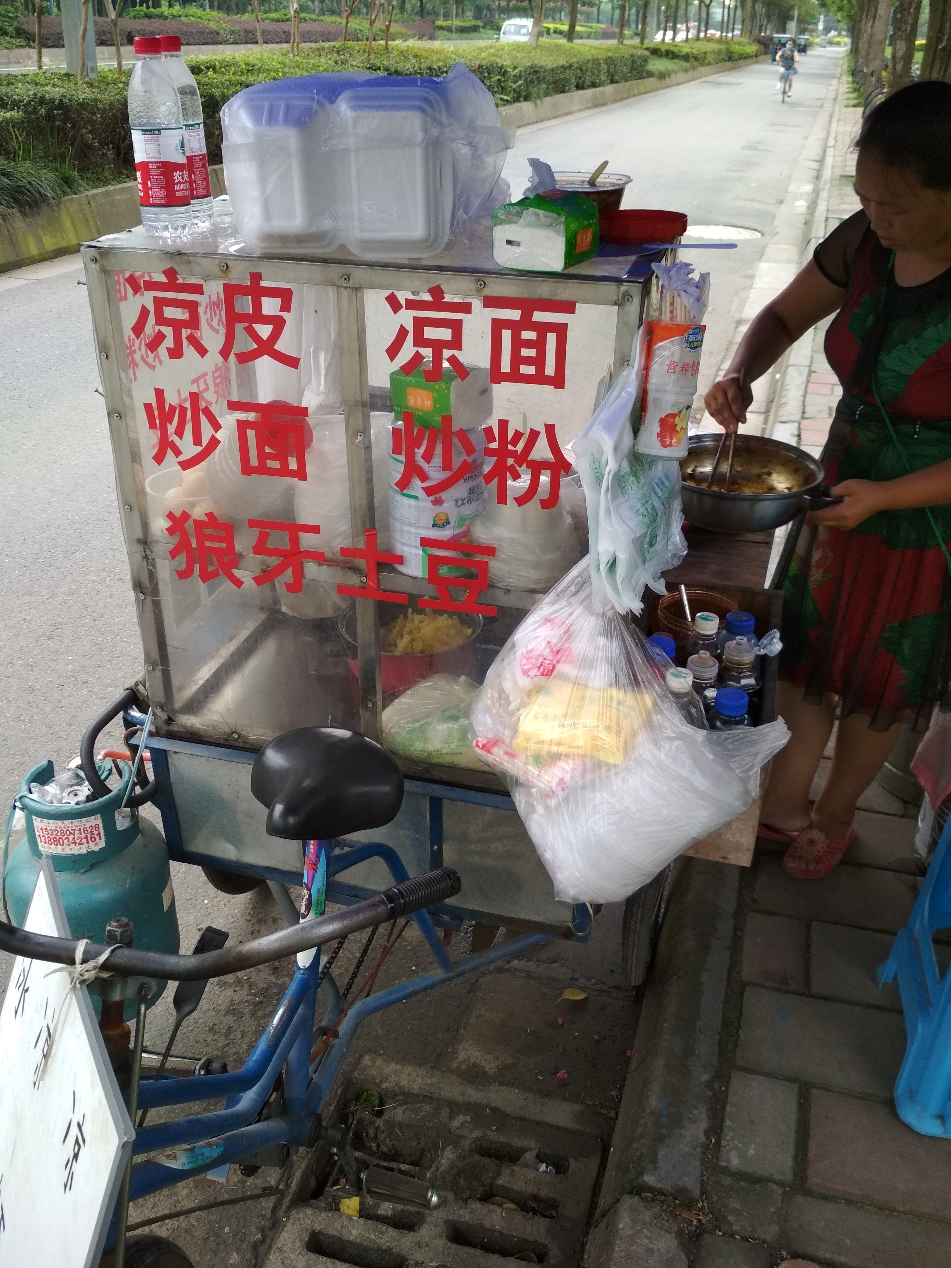 摩旅川藏线的第一天，总共花了201元，到物流园提我托运的摩托车