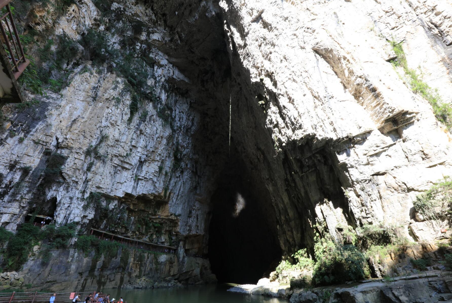 织金洞｜一个隐藏在巨兽身体里面的深渊洞穴