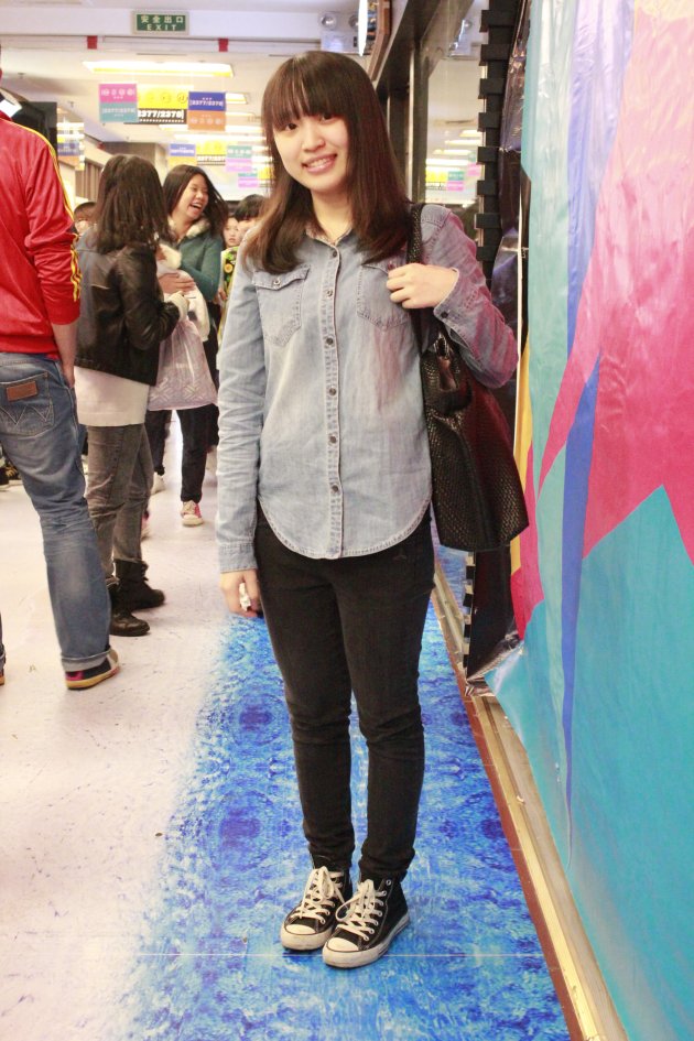 还记得那个饰演王杰女儿的小女孩吗?四岁就差点拿了金马奖