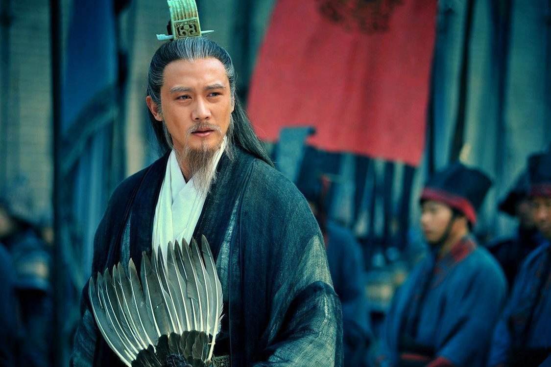 白帝城托孤,刘备为何将兵权交给李严,而不是诸葛亮?原因很意外