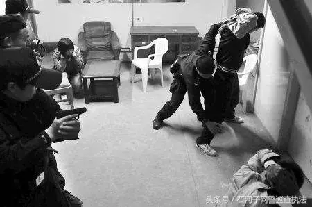 「网警提醒」报警不用靠“订外卖”，发短信就行，关键时刻能救命！