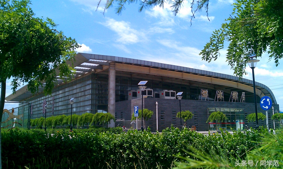 玩套路：北京这些普通大学校名“碰瓷”名校，档次提升，生源大涨