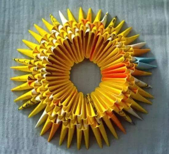 教你自制可爱的三角插笔筒 儿时的纸艺菠萝！附图解教程