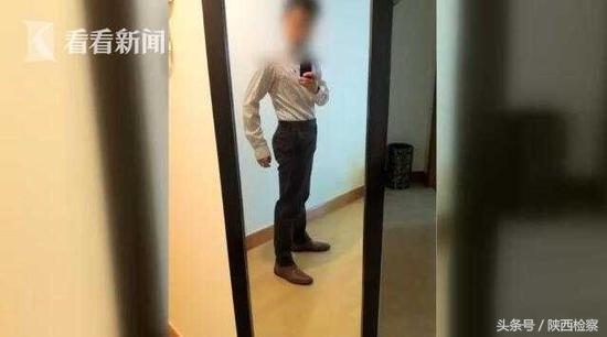 被富豪疯狂追求 年近五旬的她成现代版“灰姑娘”