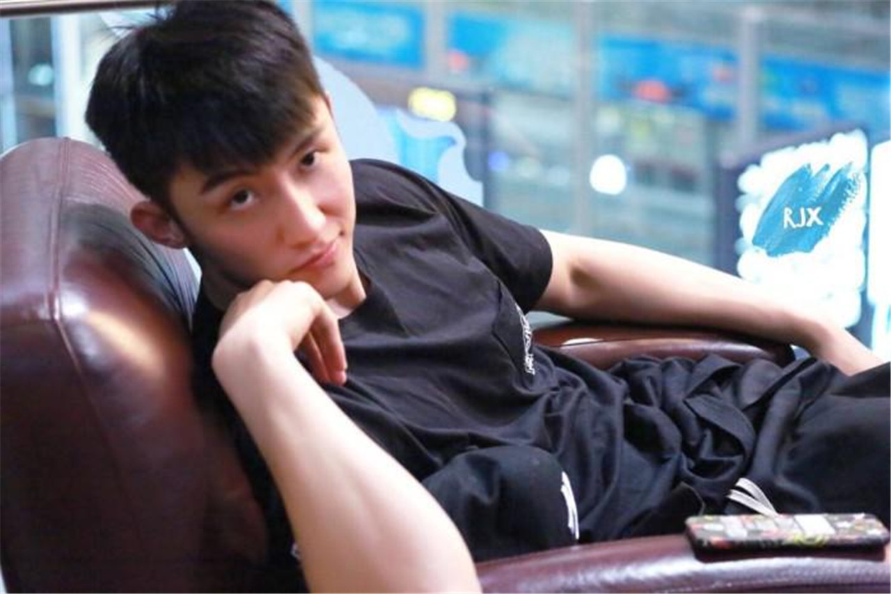 他们是阳光帅气的校草，出演的古装剧中，谁是最惊艳的呢？