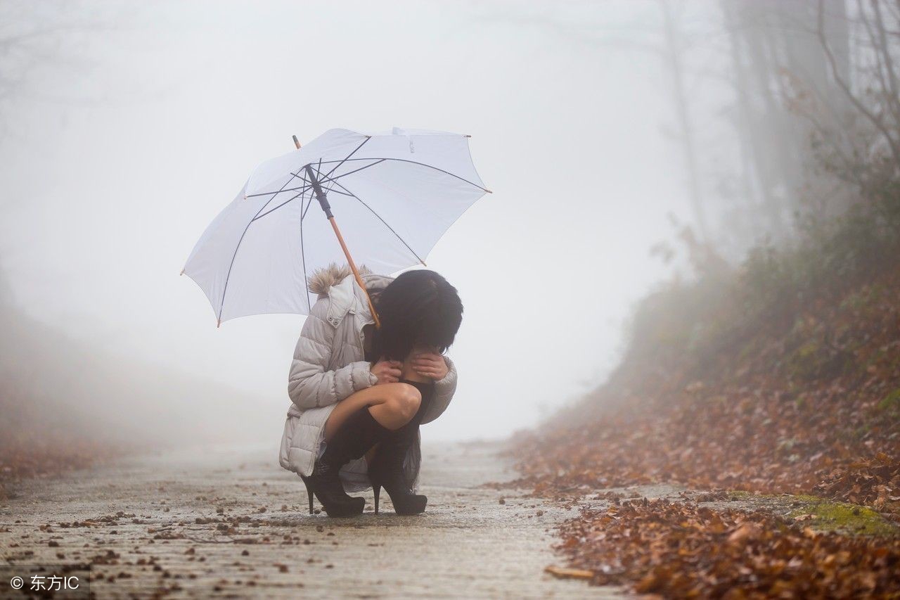 相见恨晚的伤感说说,句句心酸不已,我们只是陌生人!