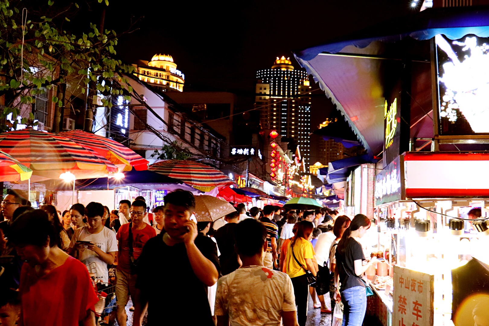 来南宁旅游不可不知的13条美食街（附吃货秘籍兼购物住宿攻略）