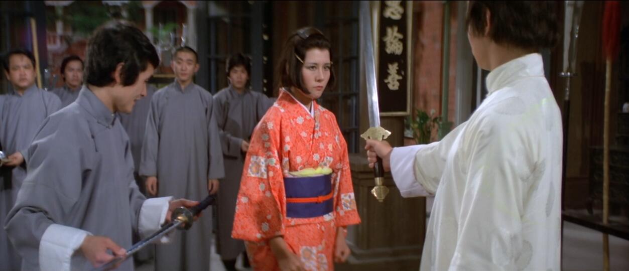 70年代经典作，中国男子娶日本媳妇，引得日本武术界集体上门踢馆