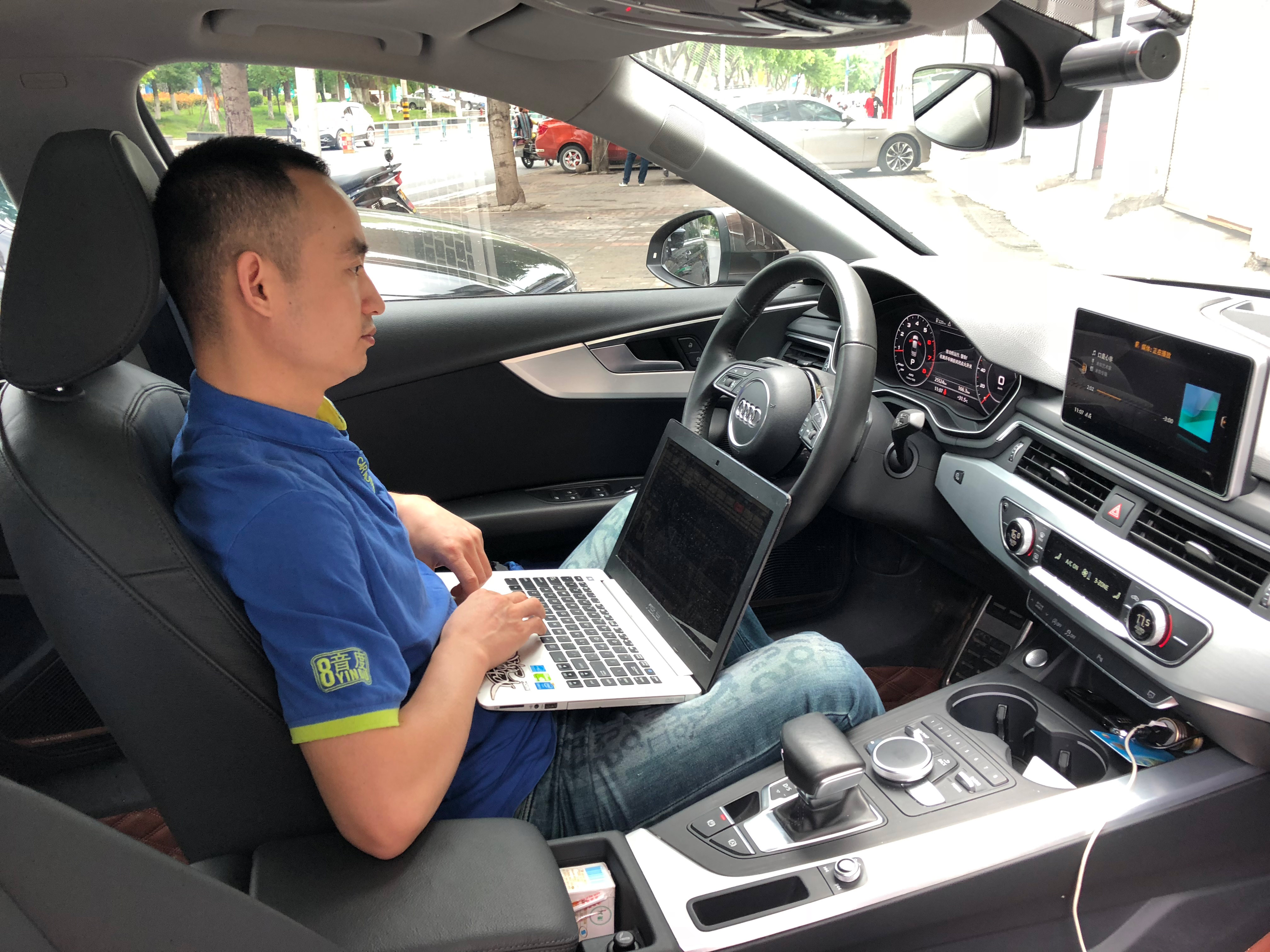 奥迪A4L音响改装无损升级8音度DSP，好声音伴你行