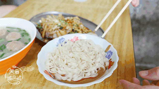 最纯正的闽南古早味，快把我哥带走取景的这座老城十几元吃到爽