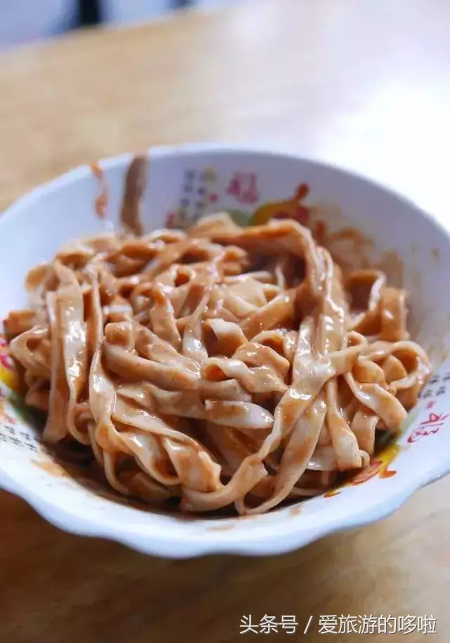 最纯正的闽南古早味，快把我哥带走取景的这座老城十几元吃到爽