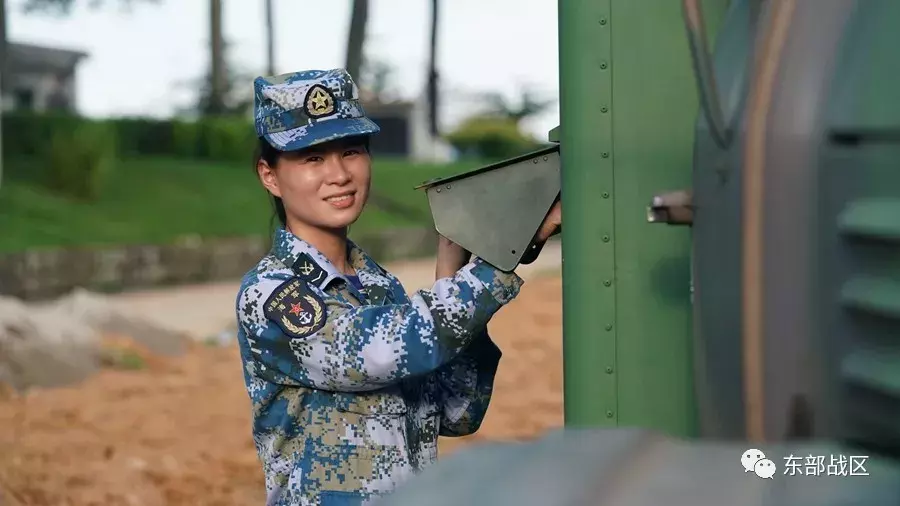 cba贾成是潍坊哪里人(这些女兵马上要退伍了，看她们的军旅靓照和想说的心里话……)