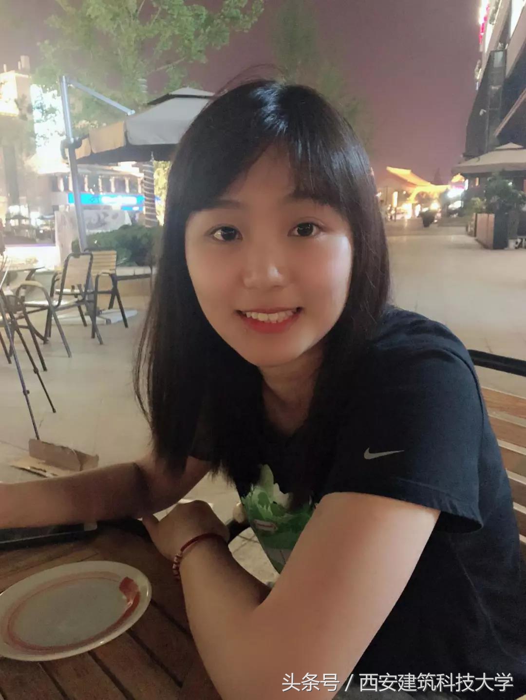 不仅颜值高，还是女学霸！这对闺蜜同窗五年，如今一起留学英国！