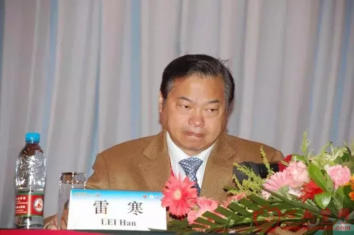 开学季，消失的校长