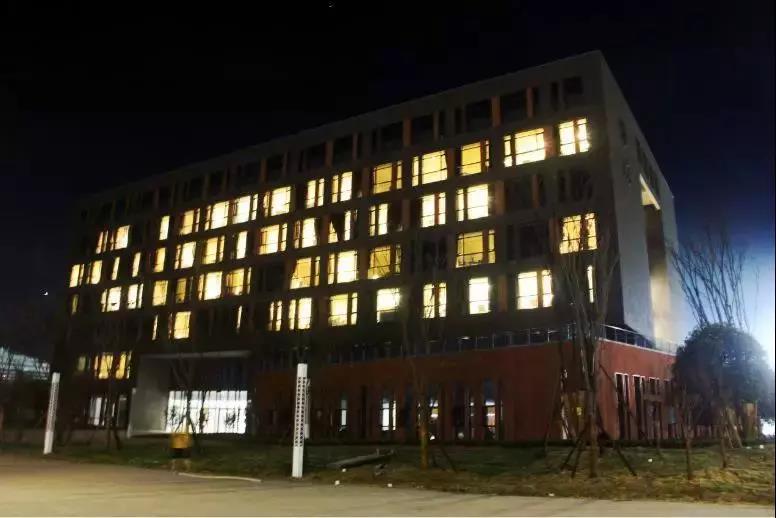 抢先看，西华大学宜宾研究院开学倒计时，校园美景都在这儿！