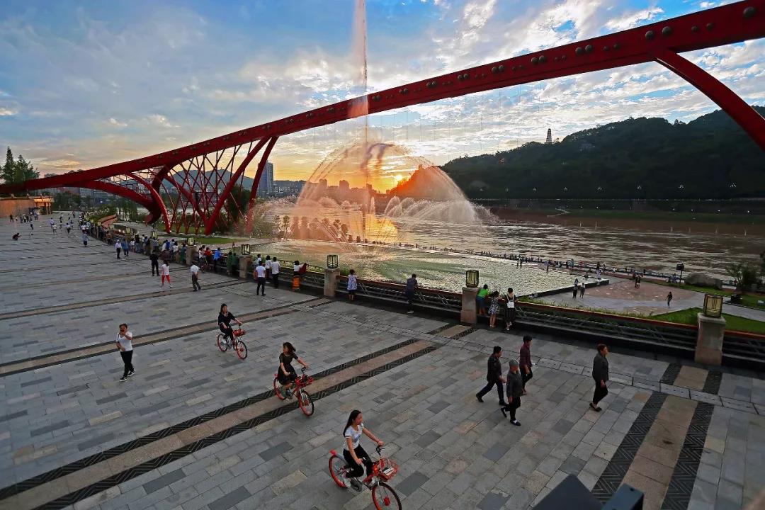 抢先看，西华大学宜宾研究院开学倒计时，校园美景都在这儿！