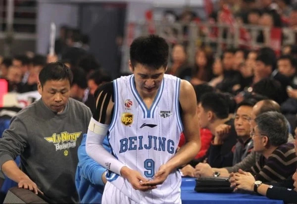 湖人队孙悦为什么离开nba(孙悦被CBA宣判“死刑”！浪费天赋？身不由己？其实原因很复杂)