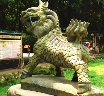 西南政法大学的43处校友捐赠景观背后，是很多深情温暖的景观故事