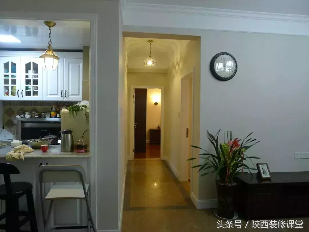 门楣与走廊门洞一体化装修效果图，提升空间美感