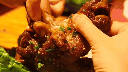 老纬七美食重现江城，德盛这条街要你重温学生时代的舌尖记忆