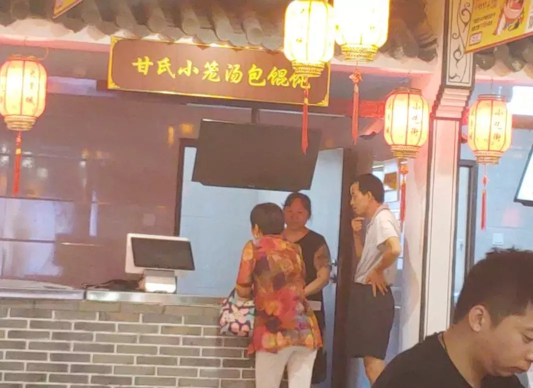 老纬七美食重现江城,德盛这条街要你重温学生时代的舌尖记忆