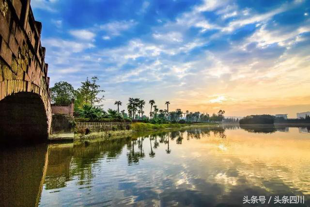 你期待的成都校园旅游指南来啦，往下看还有更多宿舍神器等你拿！