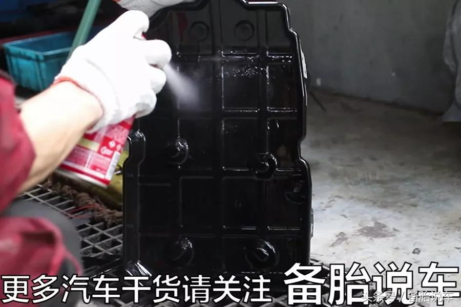 如何自己更换变速箱油？