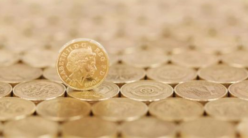 由于汇率引起汇兑损益计入哪个科目？