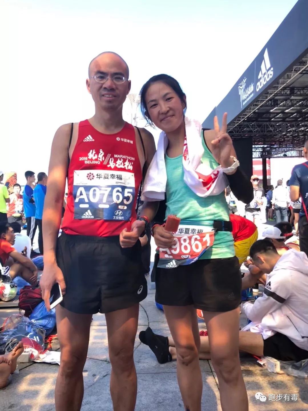 北马3小时19分！你见过凌晨4点的成都吗？她见过无数次