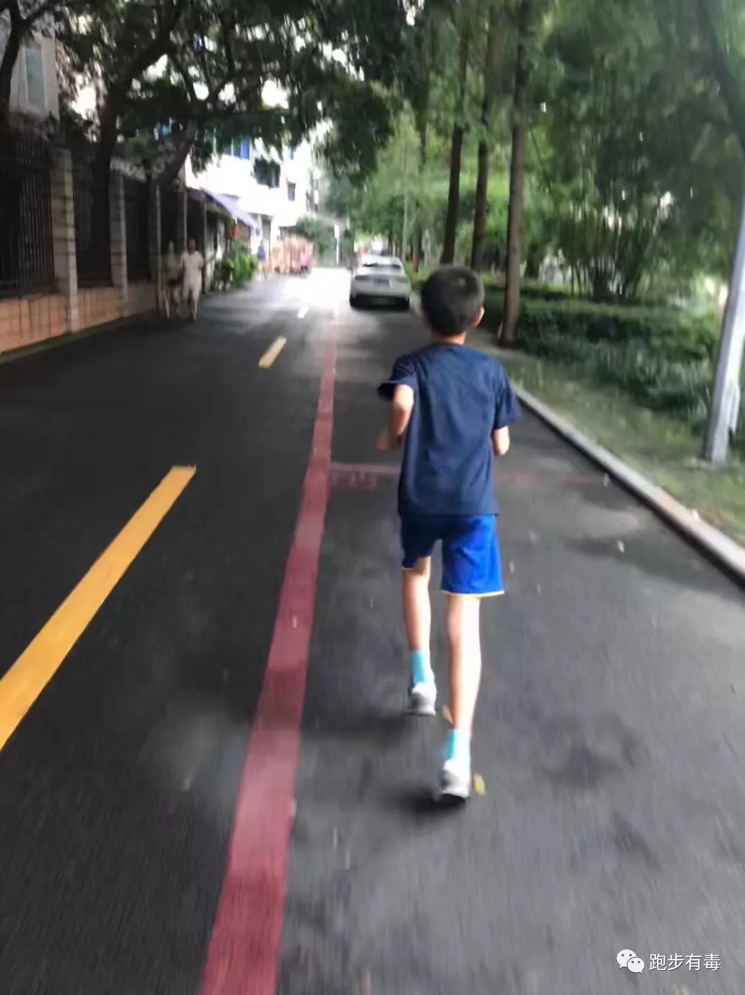 北马3小时19分！你见过凌晨4点的成都吗？她见过无数次