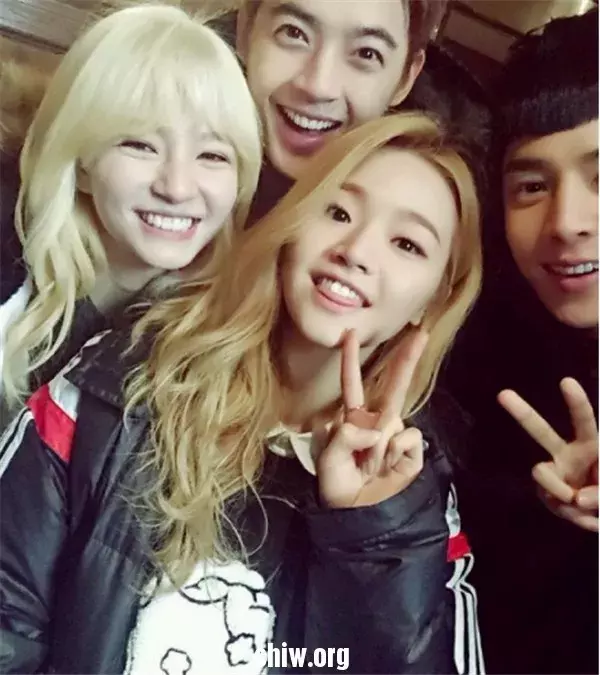 02—助力张靓颖2015年演唱会张靓颖隆重推荐池赫拉2015年7月18日