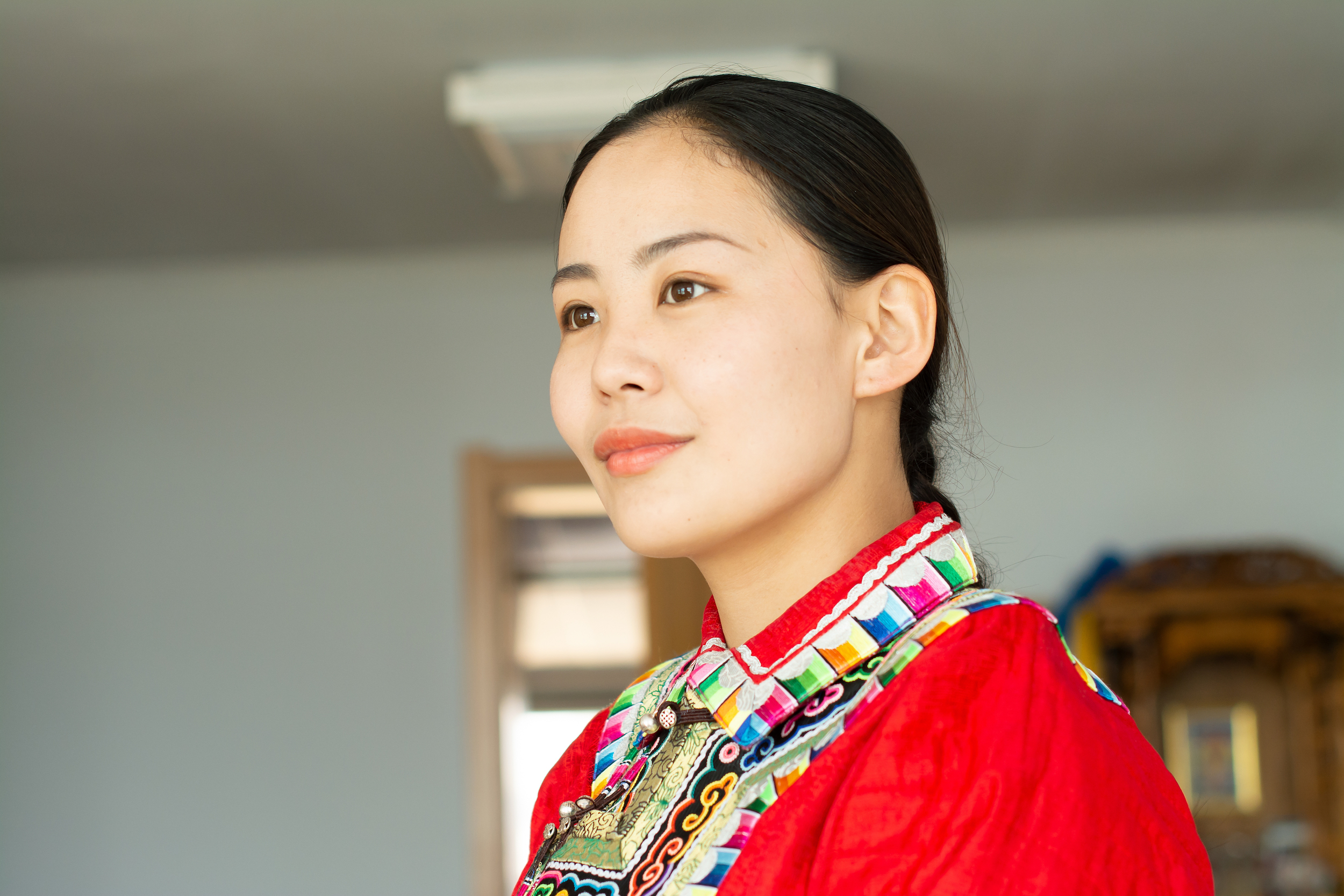 大学毕业回乡当牧民，她拍下草原好风光打动20万人