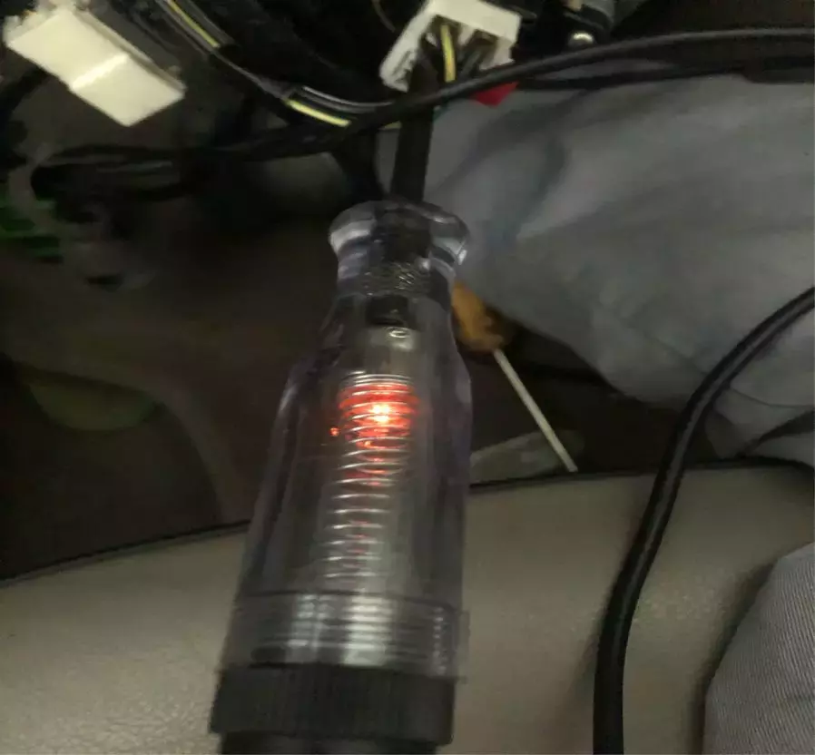 一汽马自达6轿车智能钥匙遥控器失灵
