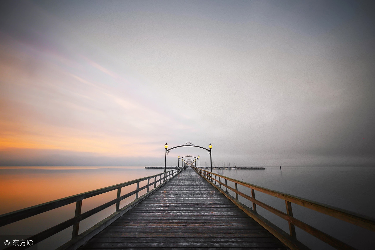 想念一个人睡不着的说说，句句让人心酸流泪！