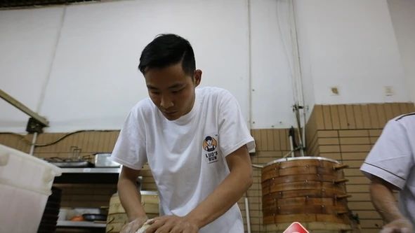 不差钱，毕业相当公务员？这所学院了解一下！