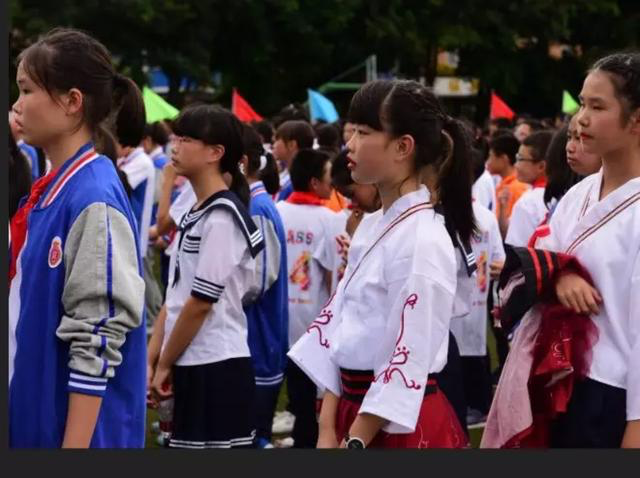 奥运冠军张山助阵 成都中和中学激发“学习潜能”运动会华丽启幕