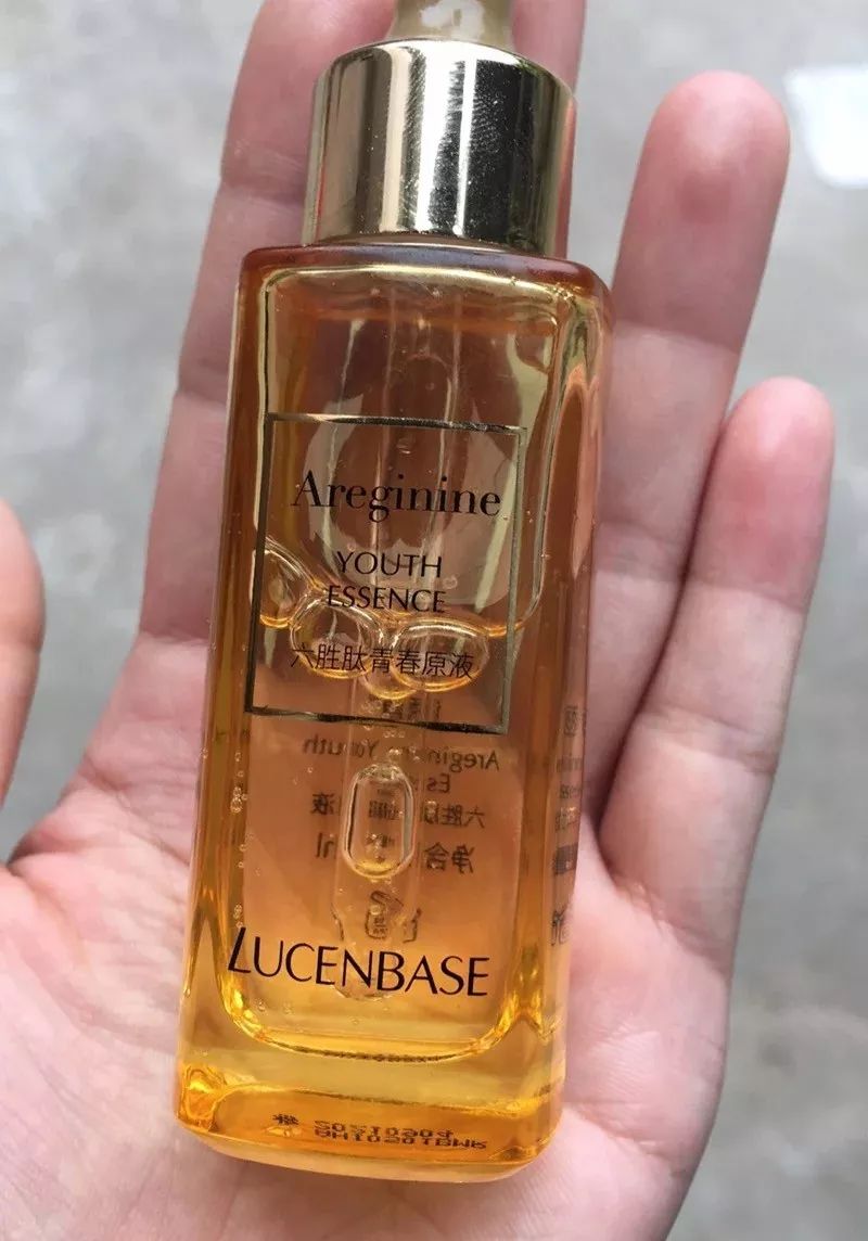 这些品牌的精华液，水嫩肌肤抹出来，有效补水保湿紧致细腻肌肤