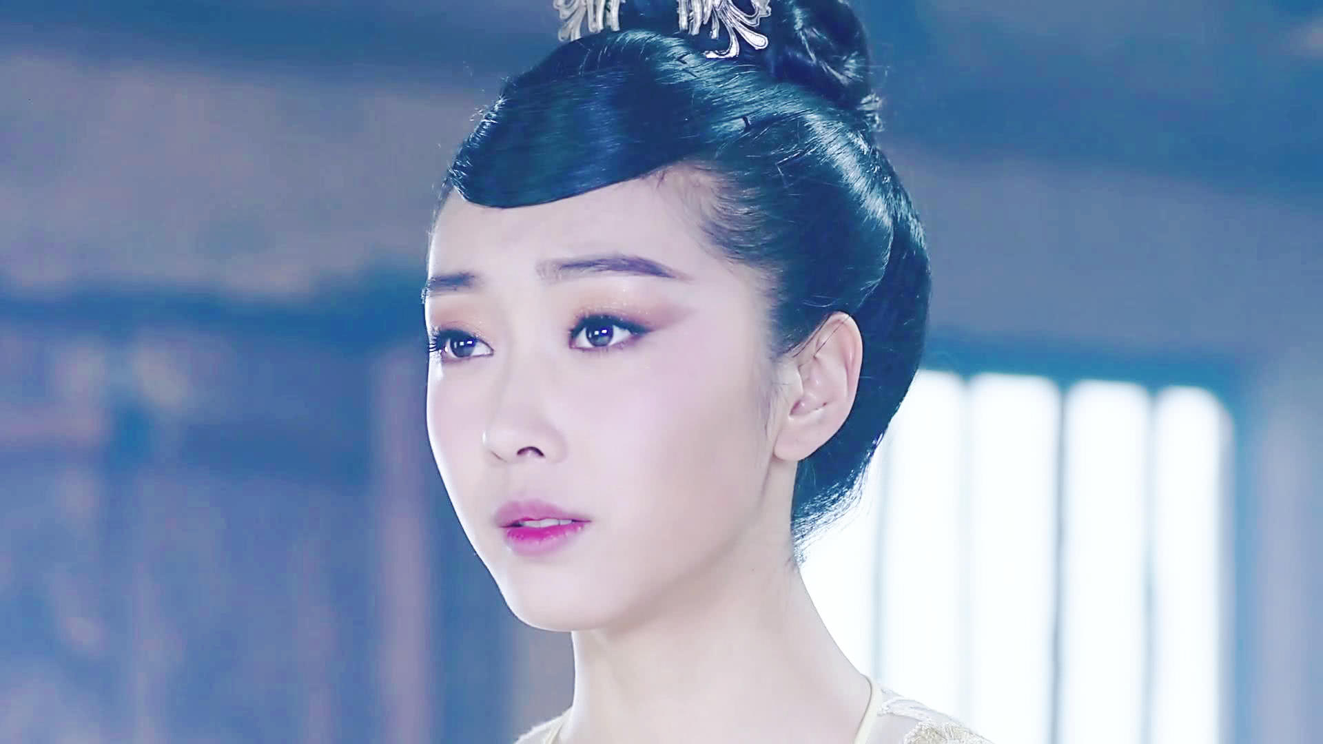 《灵魂摆渡》之中高贵优雅的天女琥珀,跑来客串《如懿传》了