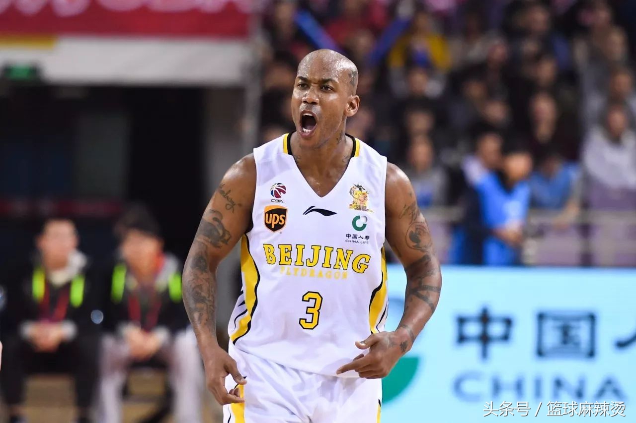 艾佛森为什么不去cba了(为什么NBA球星退役后不愿来CBA打球？听科比怎么说，网友：有道理)