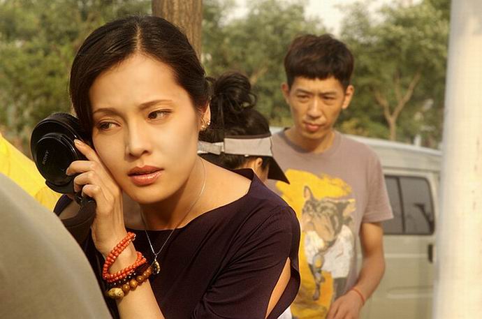 李立君出国前,天津人艺的许瑞生导演就跟她说,有个戏叫《杨光的快乐