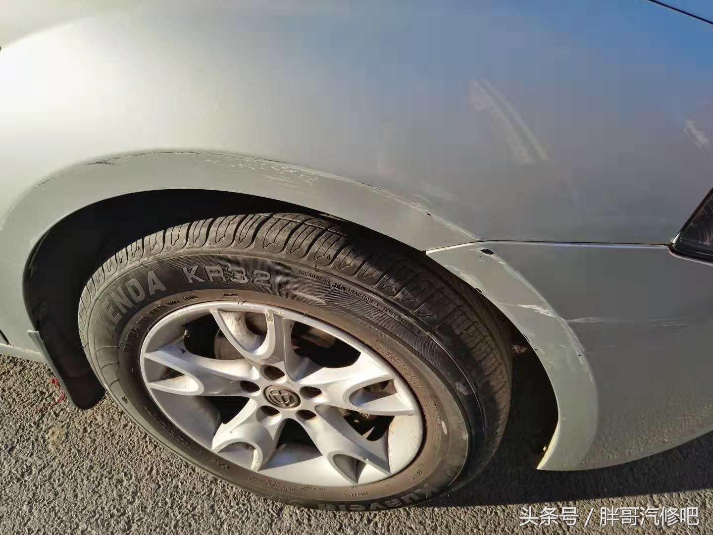 胖哥国庆假期1.2万收了一辆8年车龄自主轿车，顶配成色相当好