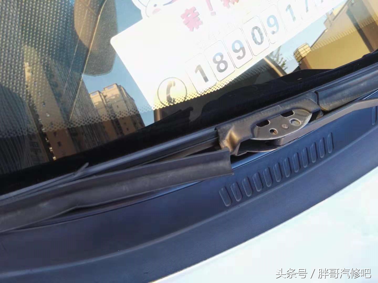 胖哥国庆假期1.2万收了一辆8年车龄自主轿车，顶配成色相当好