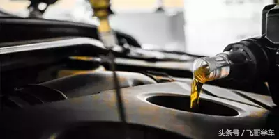 机油标号都是什么意思？看懂就知道怎么选最合适的机油！