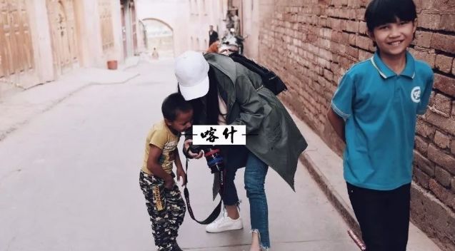 适合旅行发朋友圈的30条句子：20多岁的眼睛是用来看世界的
