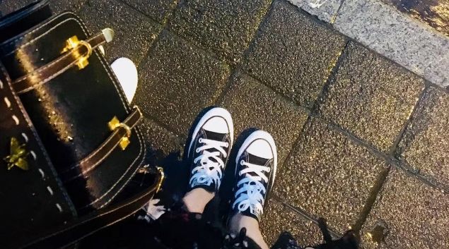 适合旅行发朋友圈的30条句子：20多岁的眼睛是用来看世界的